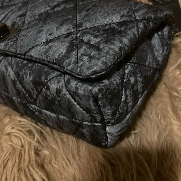 International Concepts Handbag - Picture 10 of 13